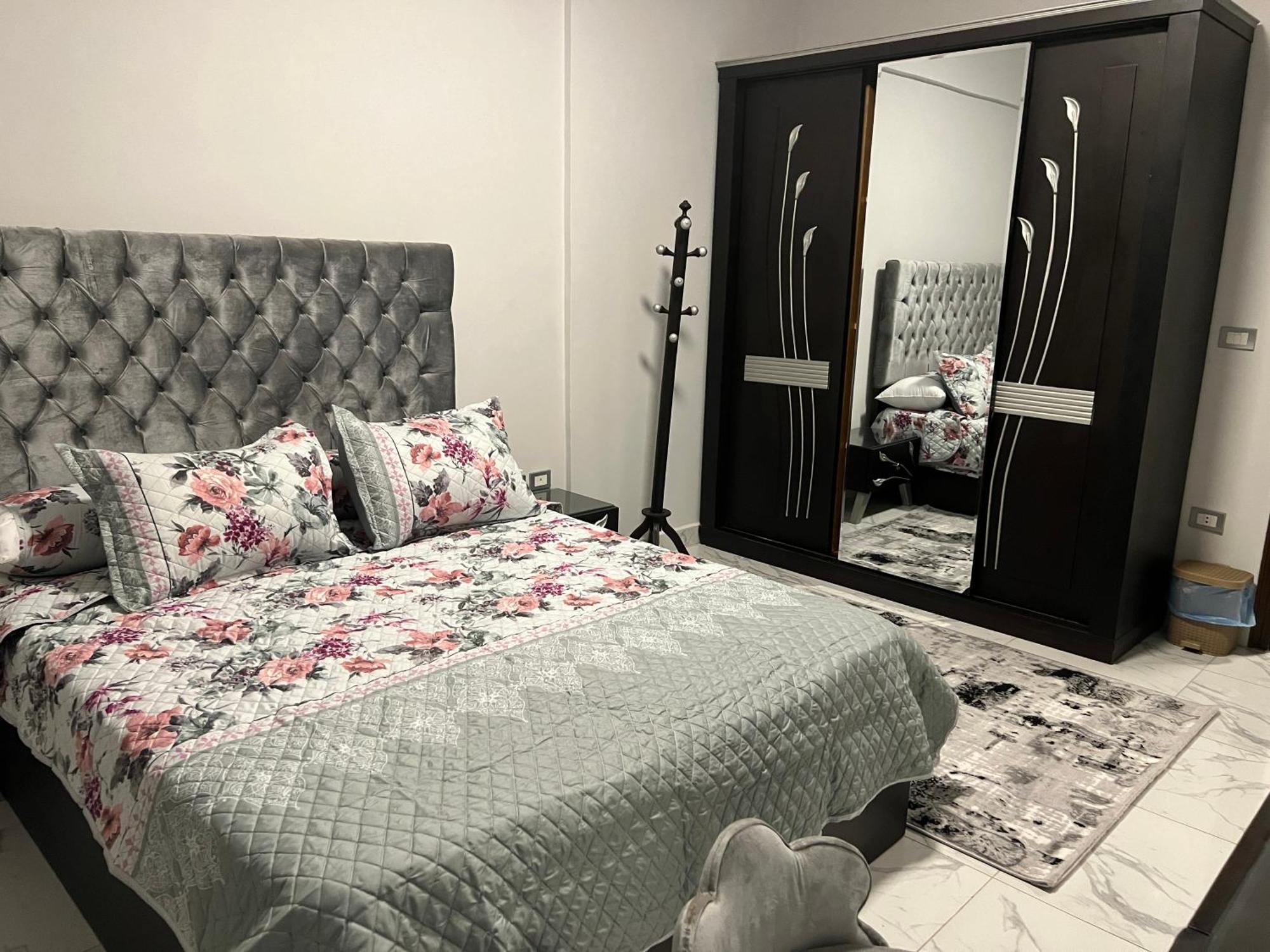 Luxury Apartments Beside Mall Of Arabia And Dar Al-Fouad Hospital - Families Only- No Alcoholic Beverages Місто ім. 6 Жовтня Екстер'єр фото
